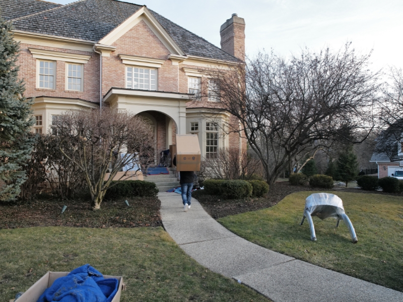 Moving Family in Mill Creek Geneva